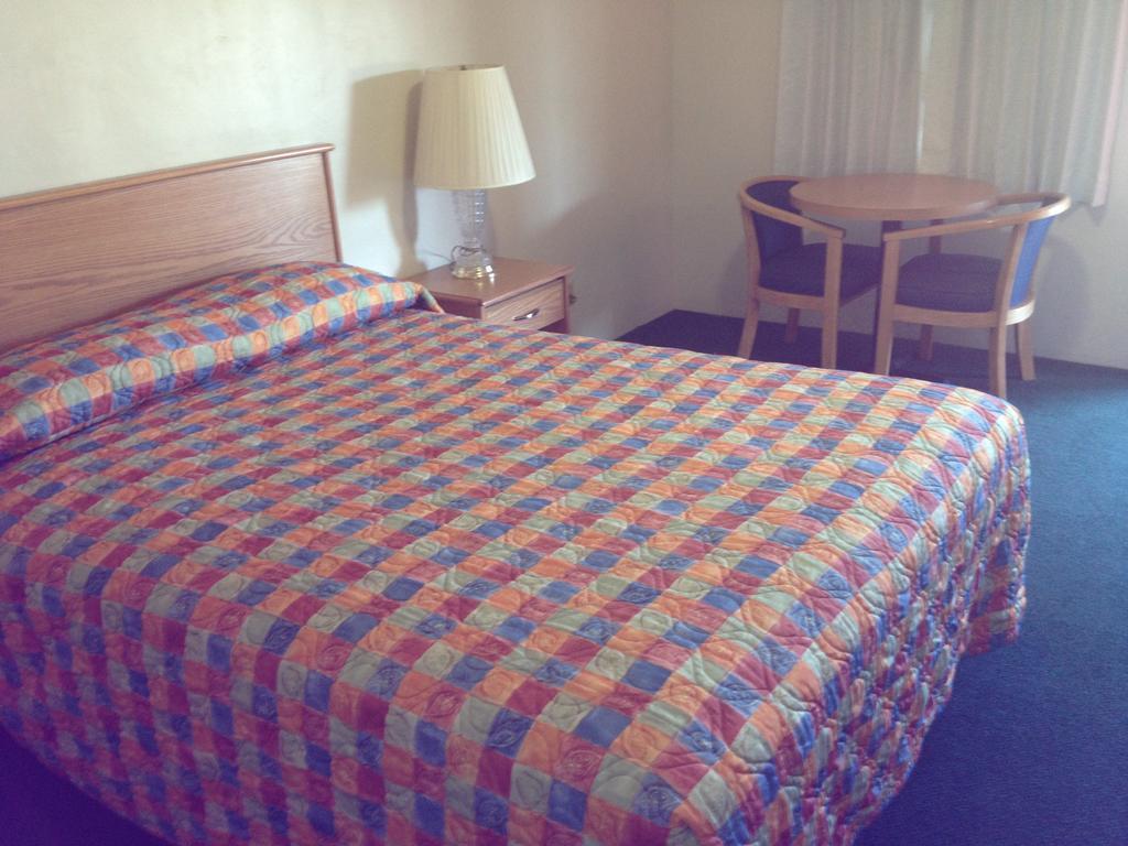 Hacienda Motel San Jacinto Room photo