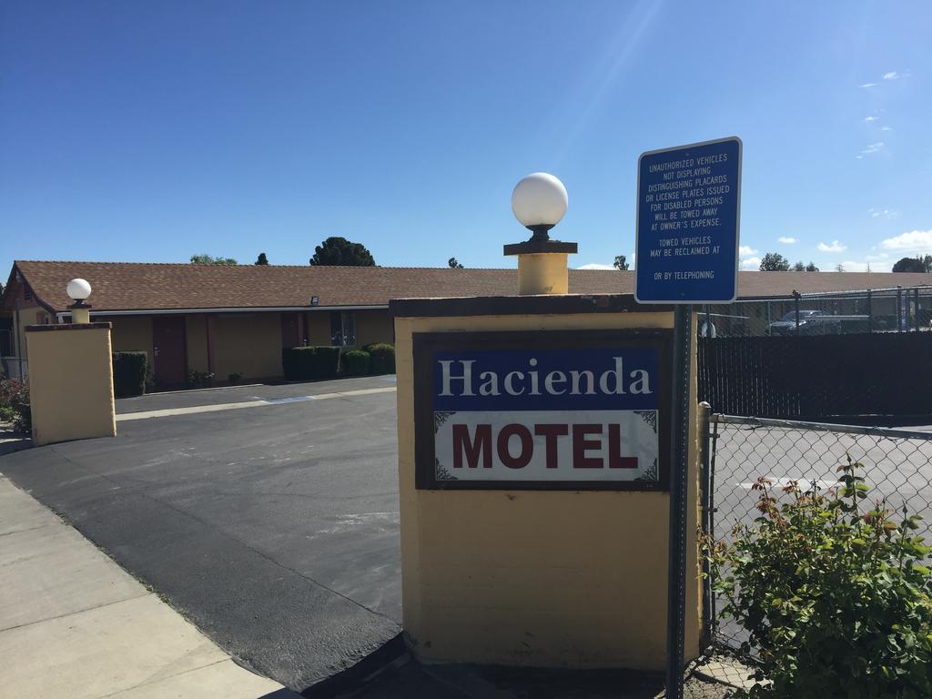 Hacienda Motel San Jacinto Exterior photo